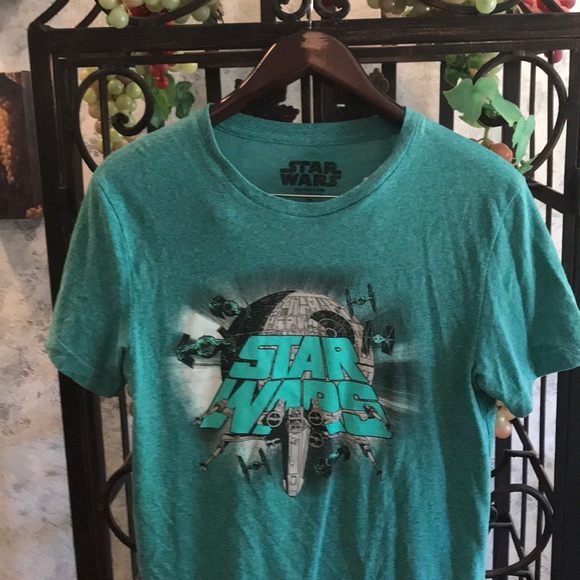 STAR WARS Green T Shirt. Boys. Size Small. - Picture 2 of 3